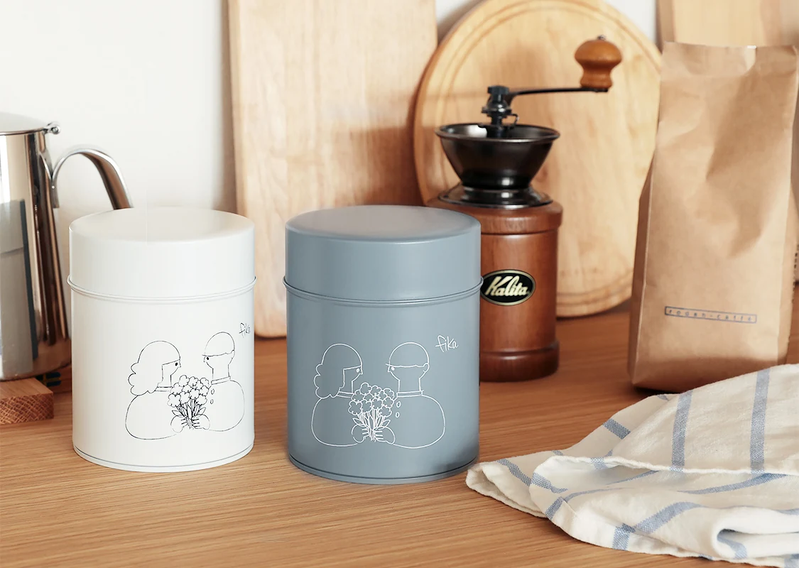 コーヒーミルとキャニスター
